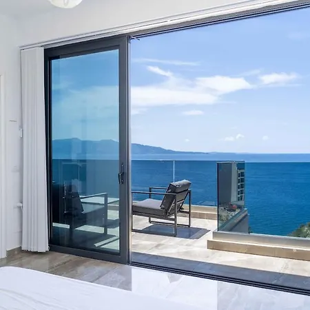 Beachfront Luxury Penthouse Lejlighed *