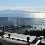 Beachfront Luxury Penthouse *