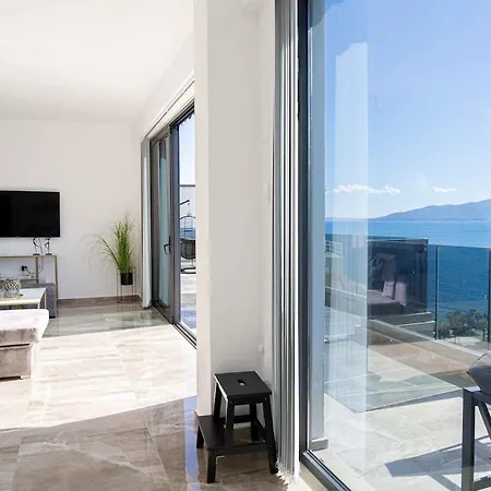 Beachfront Luxury Penthouse Sarande