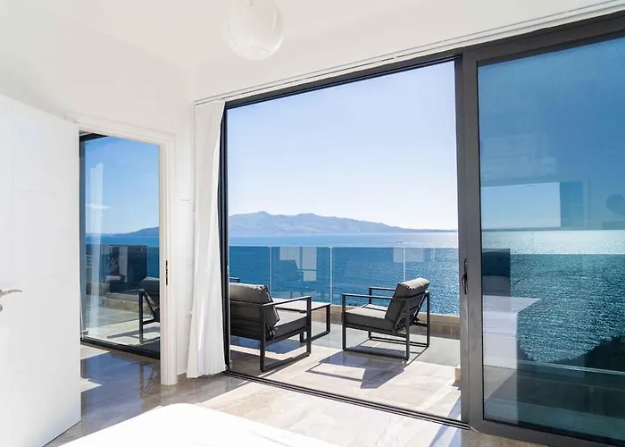 Beachfront Luxury Penthouse Saranda
